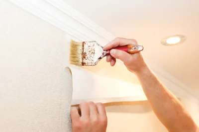 Pose de papier peint à Désertines — revêtements muraux et toiles de verre